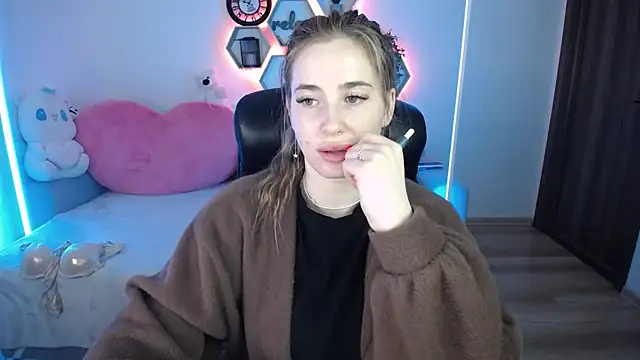 SabrinViolet online show from 24, 4, 2026