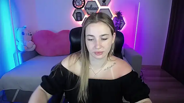SabrinViolet online show from 6, 7, 2026