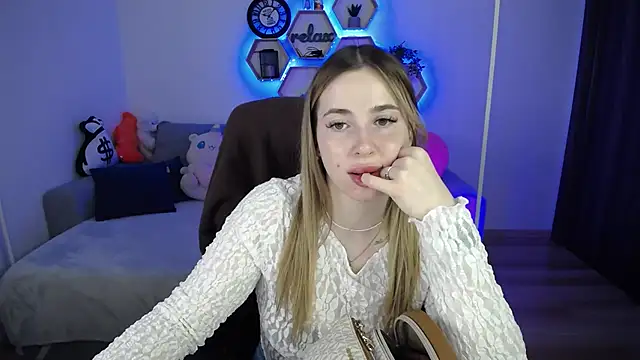 SabrinViolet online show from 24, 3, 2026