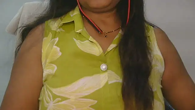 Snapshot of Cute_Ruhi99 chatting on 27, 5, 2026 Cute Ruhi99 online show from 27, 5, 2026