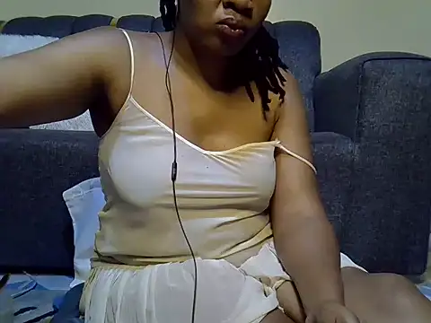 Snapshot of Sexy_Kezzy chatting on 16, 7, 2026 Sexy Kezzy online show from 16, 7, 2026