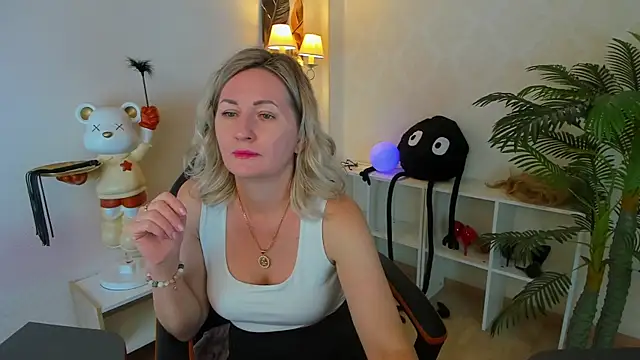 AriFleow online show from 21, 10, 2025