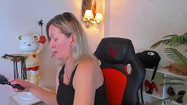 AriFleow online show from 19, 10, 2025