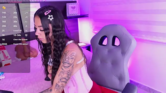 Snapshot of Violet_spencer chatting on 19, 6, 2026 Violet spencer online show from 19, 6, 2026