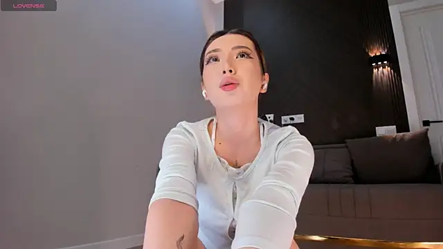 Snapshot of tinki_winkii chatting on 28, 5, 2026 tinki winkii online show from 28, 5, 2026