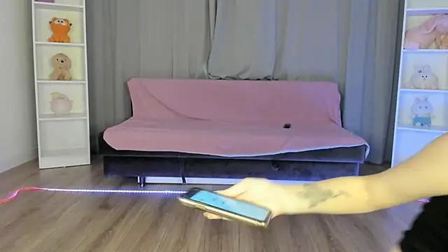 tinki winkii online show from 3, 11, 2025