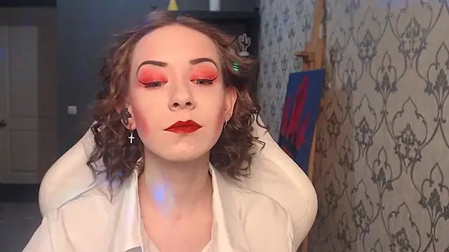 FascinatingEyess online show from 20, 6, 2026