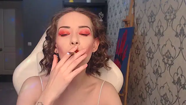 FascinatingEyess online show from 18, 6, 2026