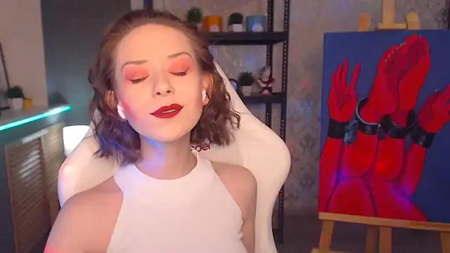 FascinatingEyess online show from 9, 1, 2025