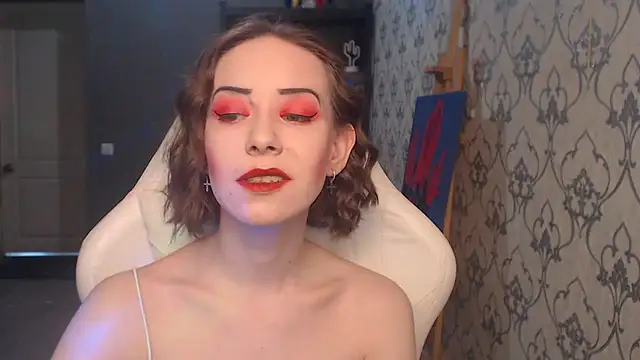 FascinatingEyess online show from 4, 8, 2026