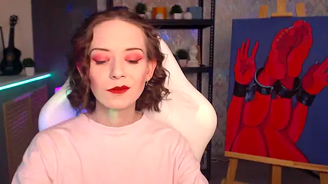 FascinatingEyess online show from 17, 11, 2025