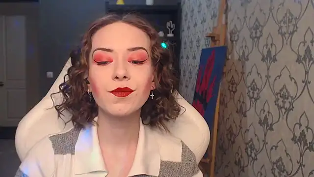 FascinatingEyess online show from 17, 6, 2026