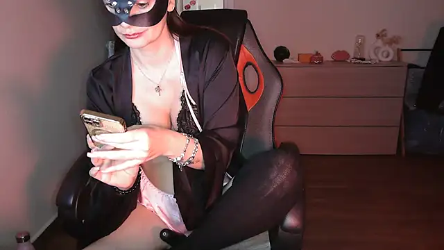 ladymask 2023 online show from 11, 1, 2025