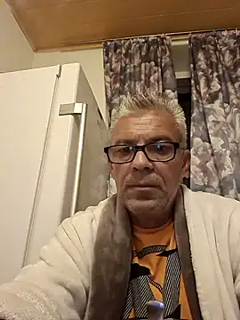 Picolo4111 online show from 29, 9, 2025