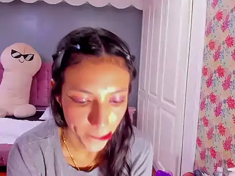 Snapshot of Iris_Stone_ chatting on 31, 1, 2025 Iris Stone online show from 31, 1, 2025
