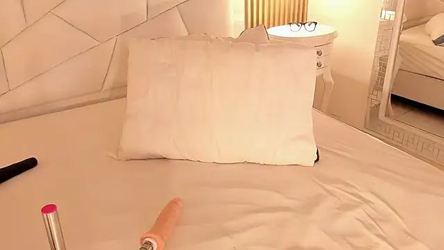 belacampbell online show from 16, 12, 2025