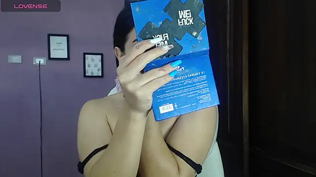 Snapshot of Luciana_Ortiz1 chatting on 11, 1, 2025 Luciana Ortiz1 online show from 11, 1, 2025