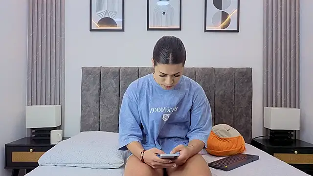 Luciana Ortiz1 online show from 24, 2, 2026