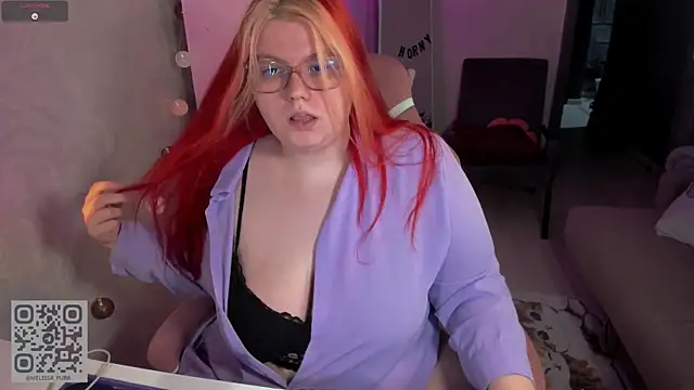 Snapshot of Melissa_Purr chatting on 8, 5, 2026 Melissa Purr online show from 8, 5, 2026