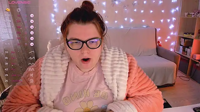 Melissa Purr online show from 7, 1, 2025