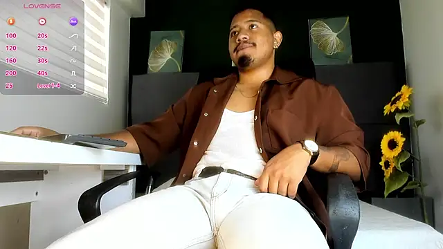 Snapshot of Jan_Flp chatting on 13, 10, 2025 Jan Flp online show from 13, 10, 2025