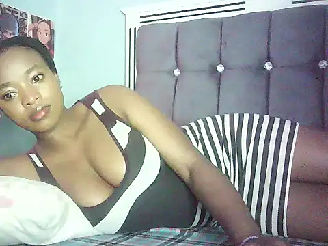 Cryaluna online show from 13, 3, 2026