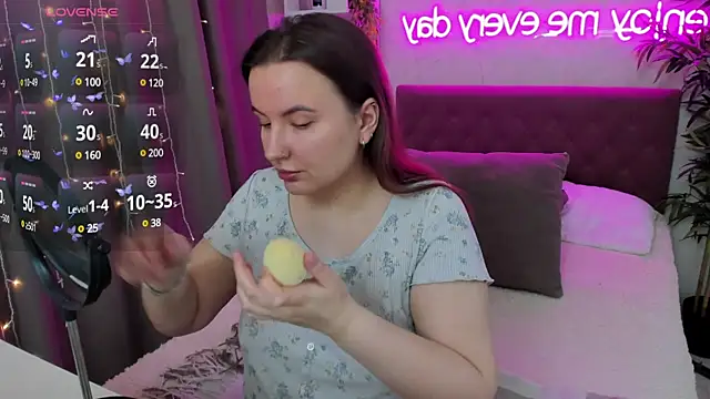 FeralPeach online show from 2, 2, 2025