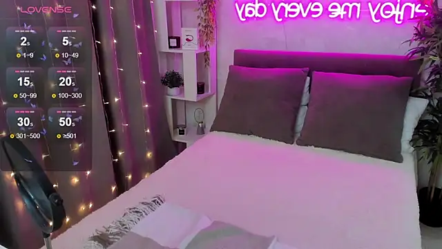 FeralPeach online show from 27, 11, 2025