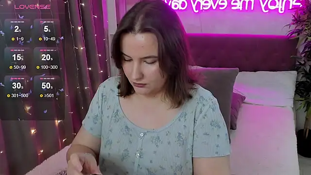 FeralPeach online show from 12, 11, 2025