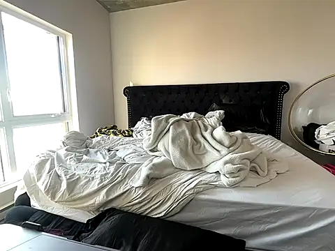 yourgoddessangela online show from 1, 12, 2025