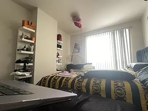 yourgoddessangela online show from 20, 2, 2025