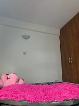 Snapshot of Rose_berry chatting on 18, 6, 2026 Rose berry online show from 18, 6, 2026