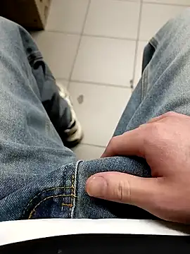 Snapshot of dorin1937 chatting on 27, 1, 2025 dorin1937 online show from 27, 1, 2025