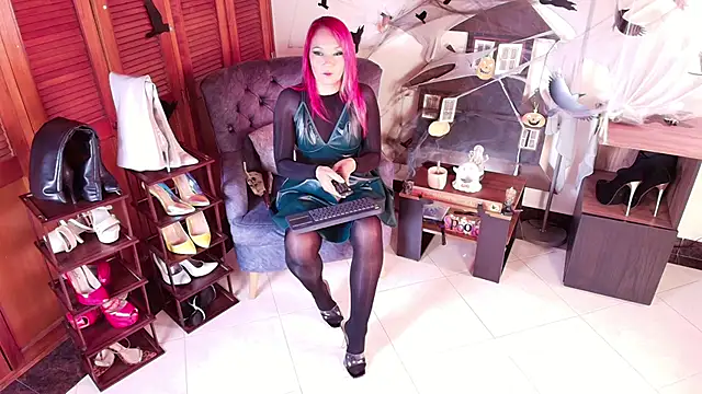 missmabelle online show from 31, 10, 2025