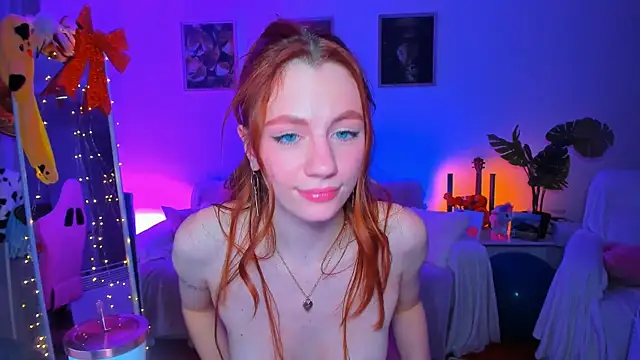 Alyssa Smitt online show from 24, 2, 2025