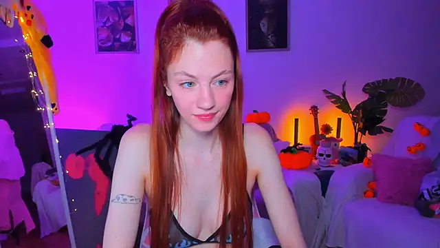 Alyssa Smitt online show from 3, 11, 2025