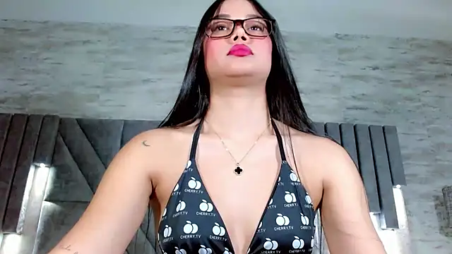 Snapshot of JasmineMoore chatting on 8, 7, 2026 JasmineMoore online show from 8, 7, 2026