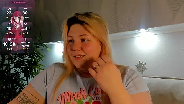 Ruth Oliver online show from 3, 12, 2025