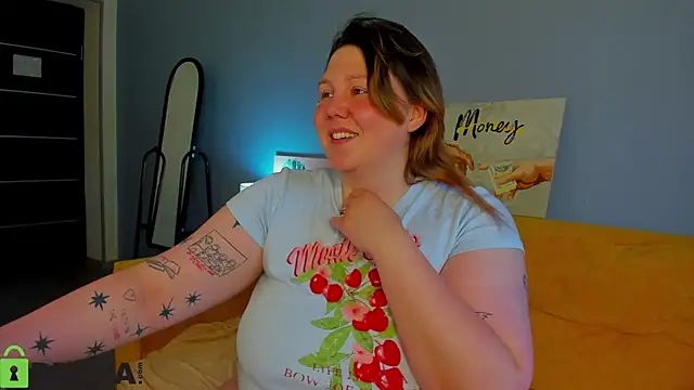 Snapshot of Ruth_Oliver chatting on 14, 7, 2026 Ruth Oliver online show from 14, 7, 2026