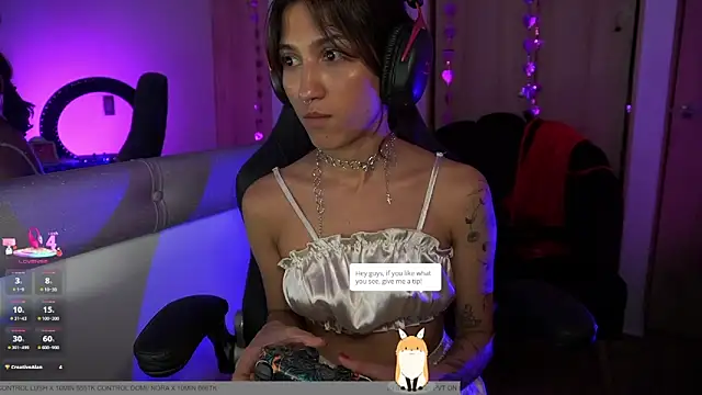Snapshot of MissKorah chatting on 28, 2, 2025 MissKorah online show from 28, 2, 2025