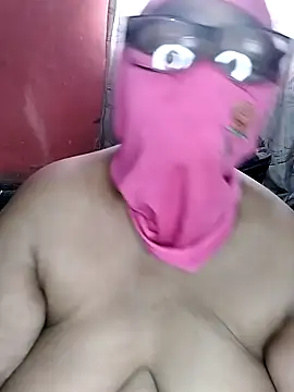 Snapshot of naughtygrannyXXX chatting on 15, 10, 2025 naughtygrannyXXX online show from 15, 10, 2025