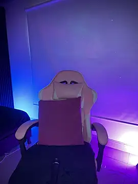 Ady 18 online show from 7, 4, 2026