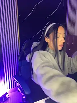 Ady 18 online show from 18, 11, 2025