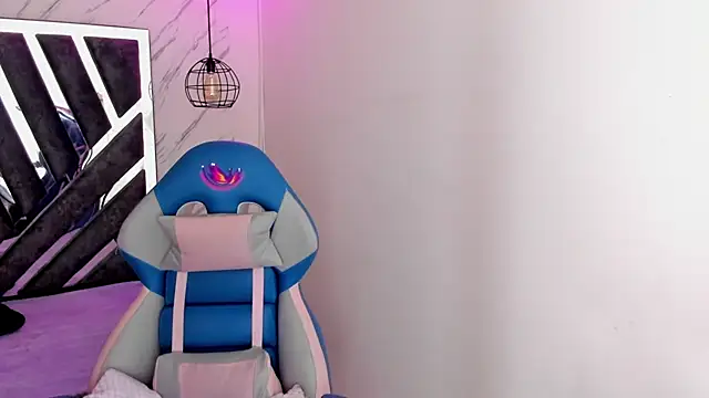 Queen perla  online show from 29, 10, 2025