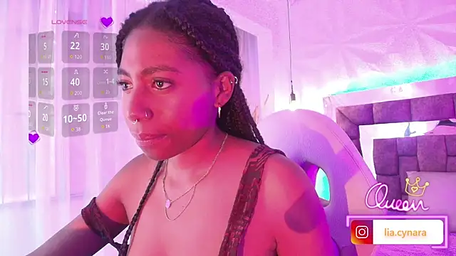 Queen perla  online show from 5, 6, 2026