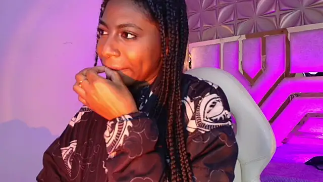 Queen perla  online show from 22, 2, 2026