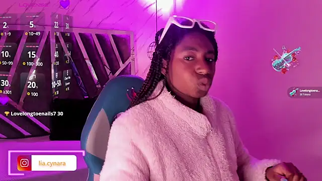 Queen perla  online show from 1, 10, 2025