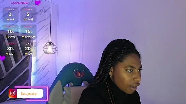 Queen perla  online show from 9, 9, 2025