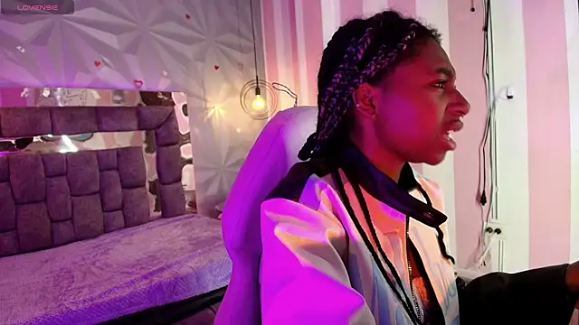 Queen perla  online show from 8, 2, 2026