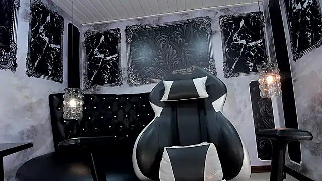 NAOMIIDIAMOND online show from 27, 2, 2025